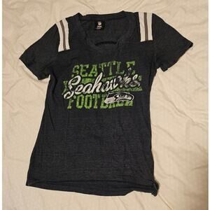 Women's Seahawks T-Shirt, Medium
